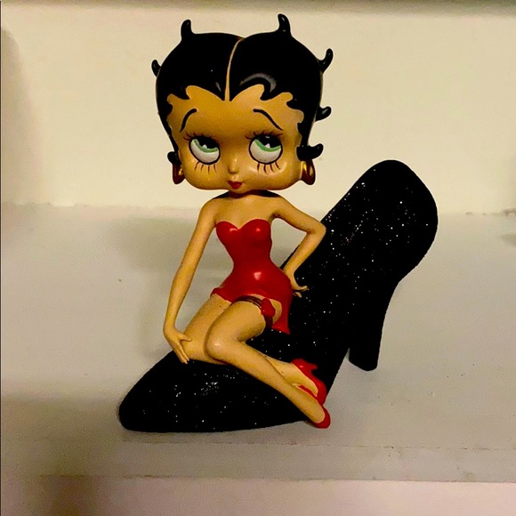 Betty Boop in a Black sparkly shoe